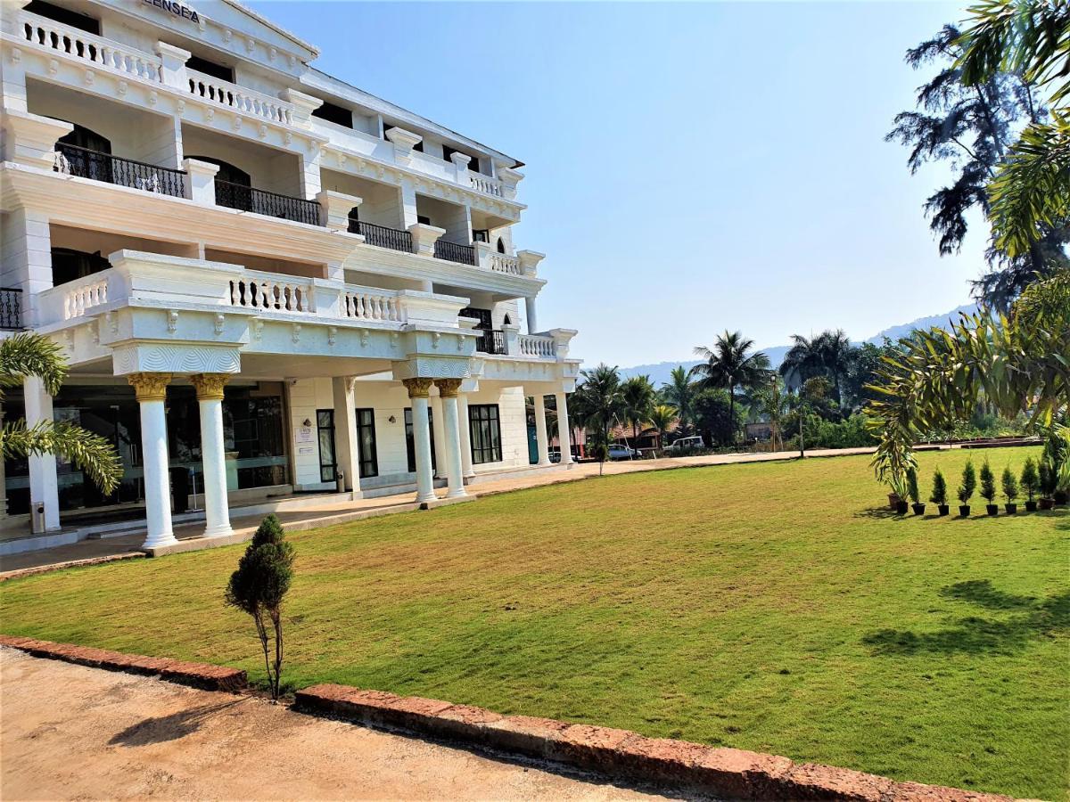 Vits Excellensea Karde Beach Dāpoli 외부 사진