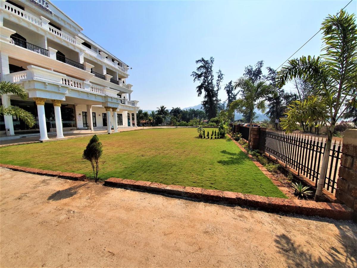 Vits Excellensea Karde Beach Dāpoli 외부 사진